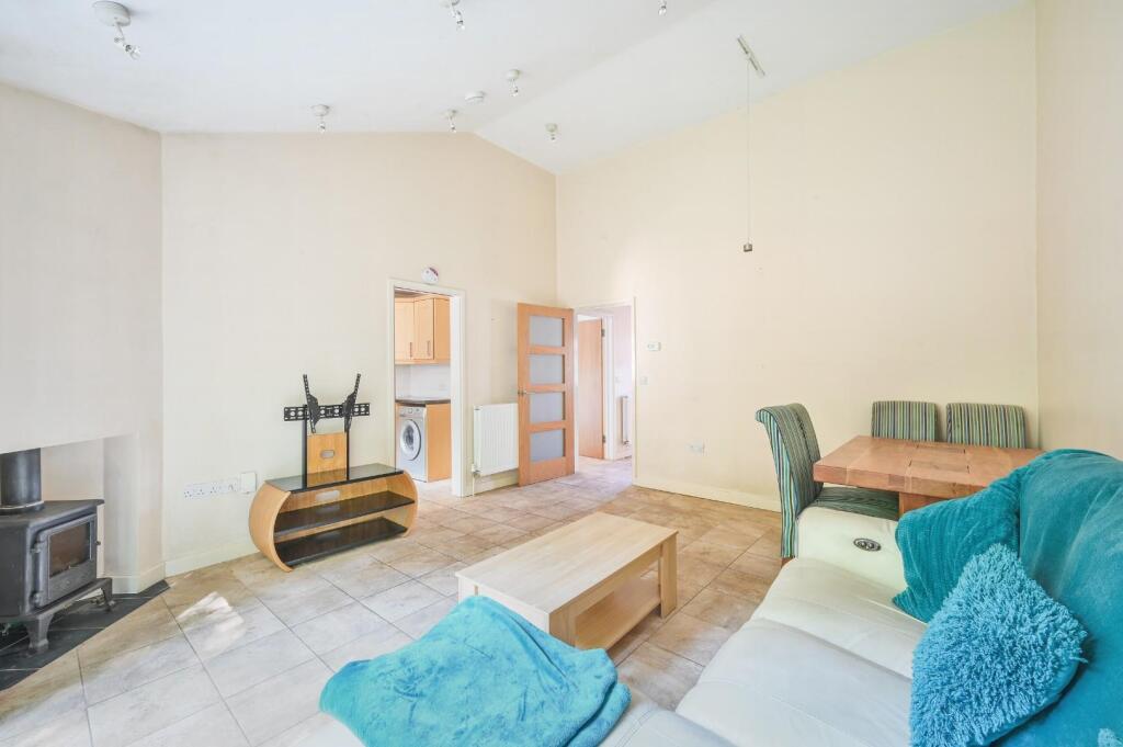 ROLLESBY ROAD, (13).jpg