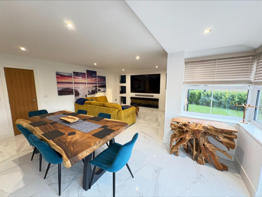 Dining &amp; Living Area