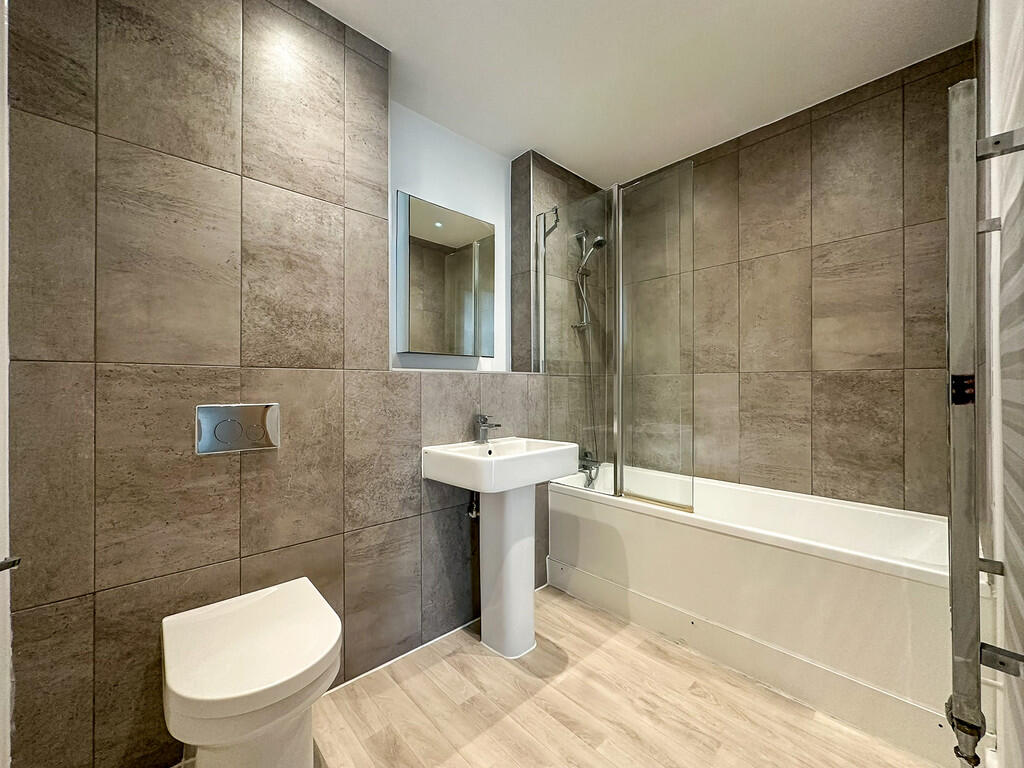 Bathroom (2)