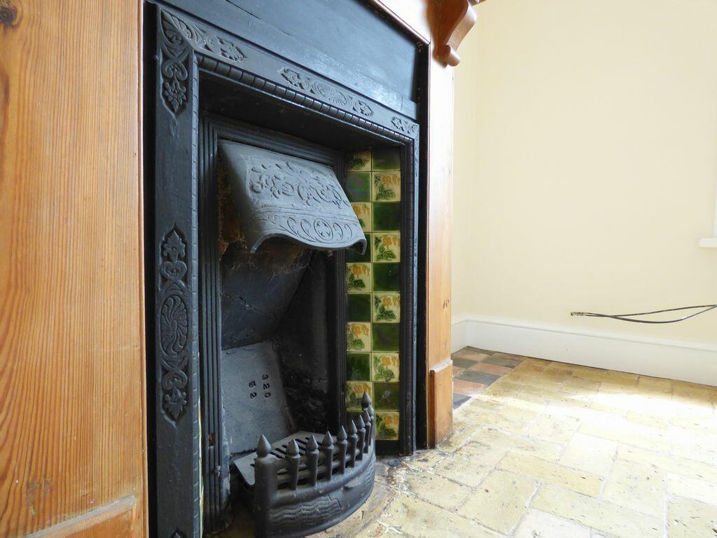 Photo 4