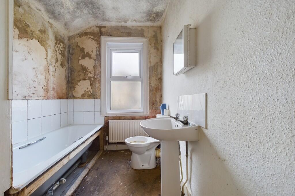 CAM01085G0-PR0515...