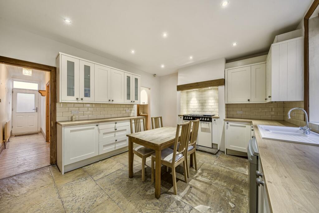 Kitchen diner