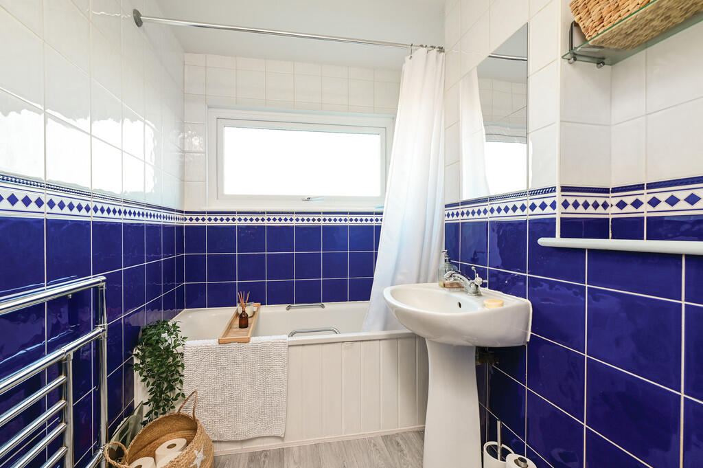 69-robins-grove-c...