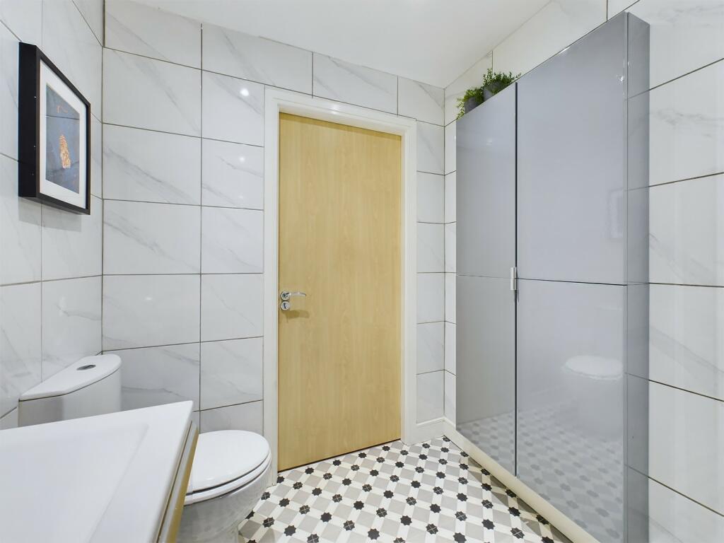 Bathroom Second Angle 