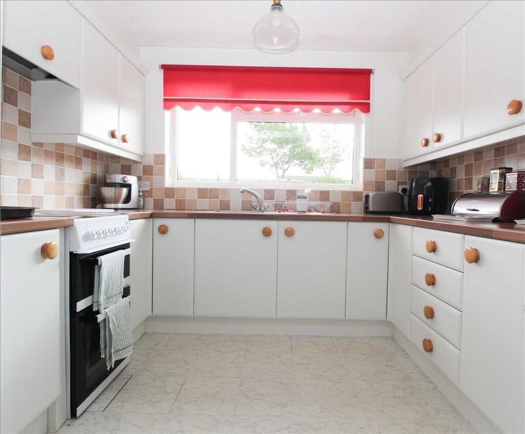 Kitchen /