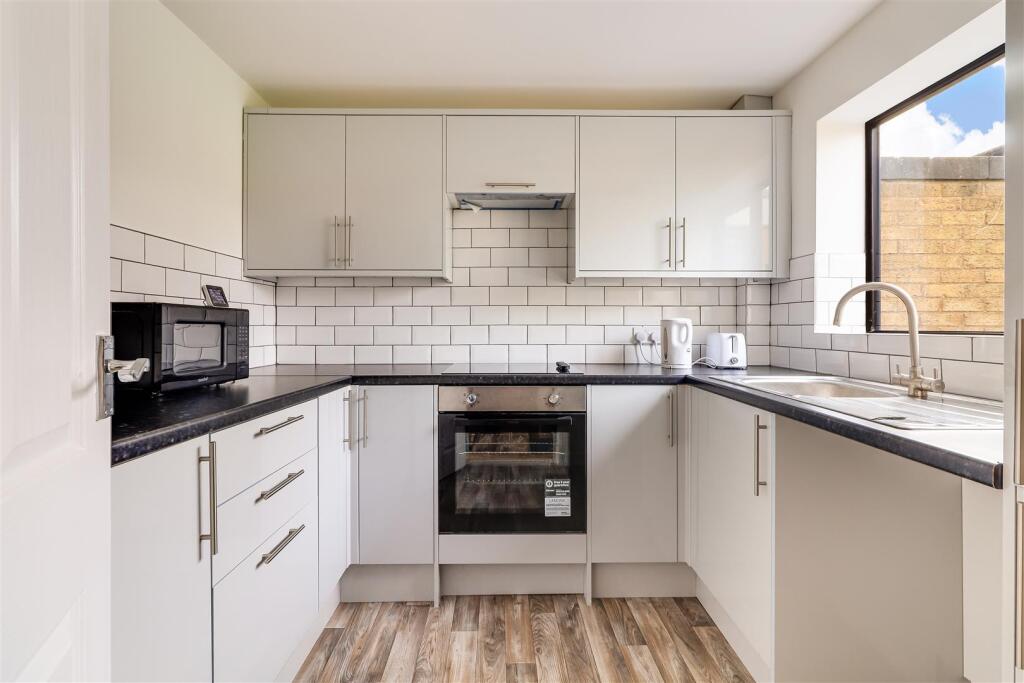 Kitchen (2)