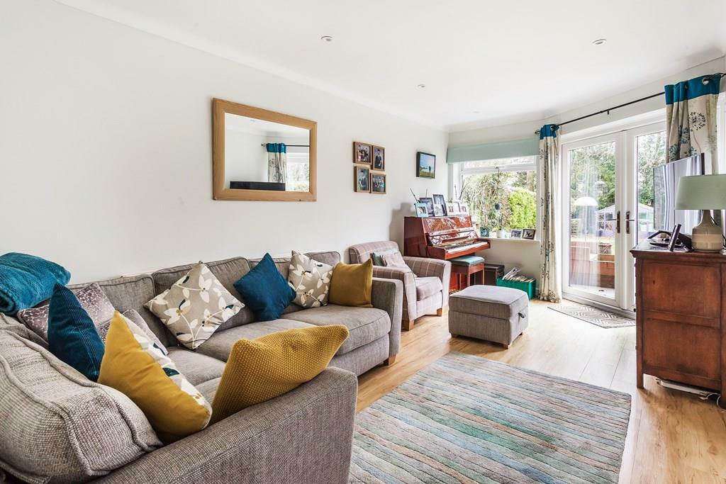 12-Yarm-Court-Road-21.jpg