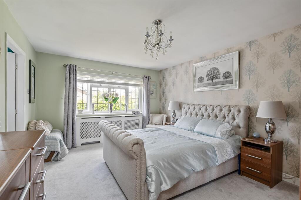 31 Rawthorn Drive_1.jpg