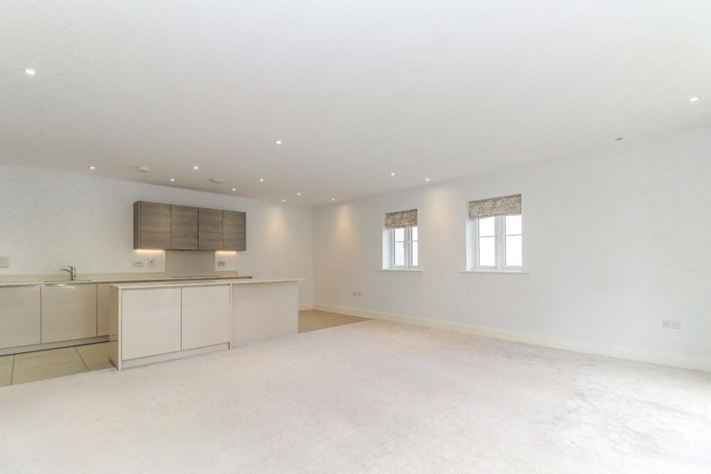 Living Room/Kitchen