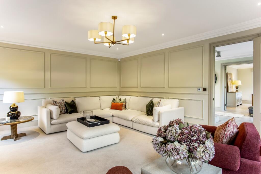 327548 1 The Pine...