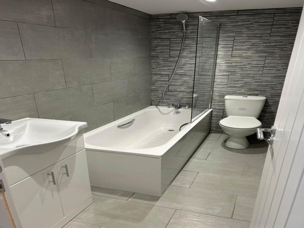 PHOTO-2025-10-07-16-