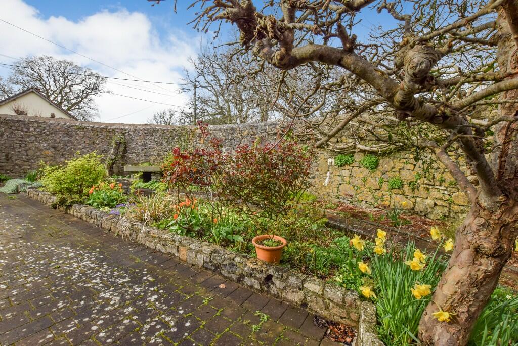 Walled front garden