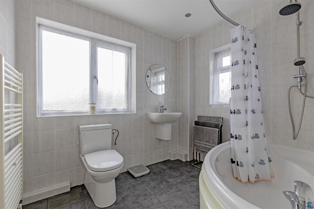 Bathroom-1.jpg