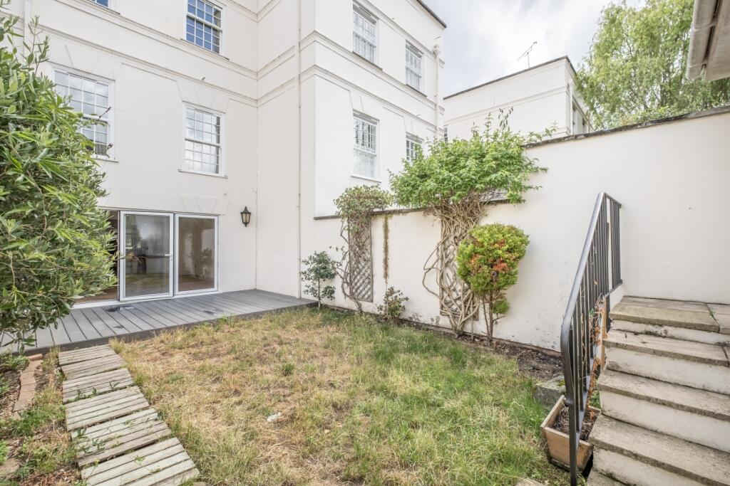 30-Beaufort-Close...
