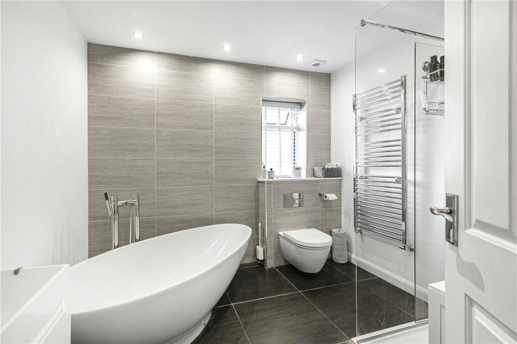 Ensuite