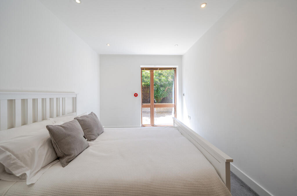 8-681dff83e955a-1...