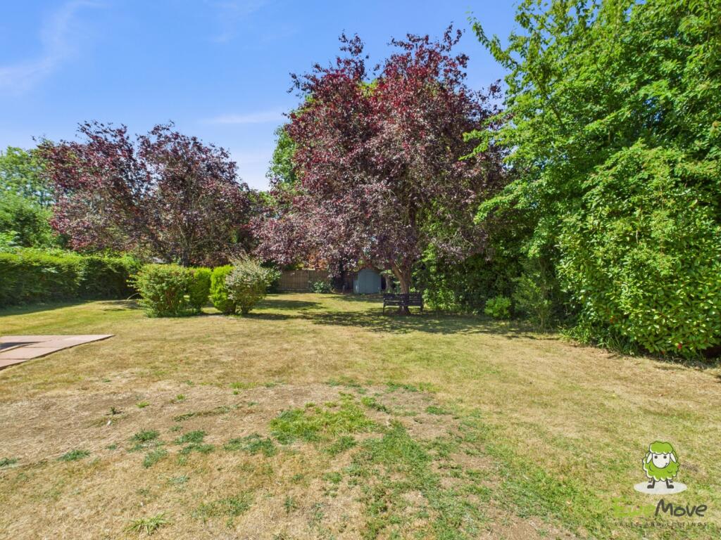 EweMove Basingstoke Estate Agents - 24 Byfleet Ave