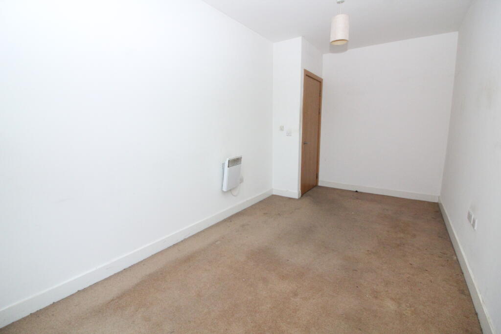 Bedroom 1 T202511121115.jpg