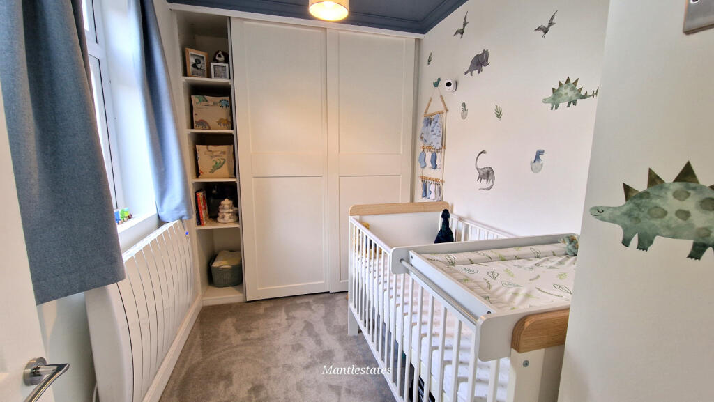 REAR BEDROOM