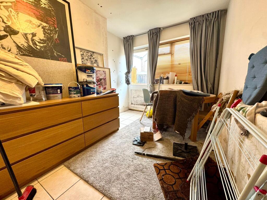 Bedroom 5 / 2nd Lounge