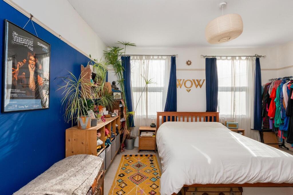 1B0RMR - Bedroom N.jpg