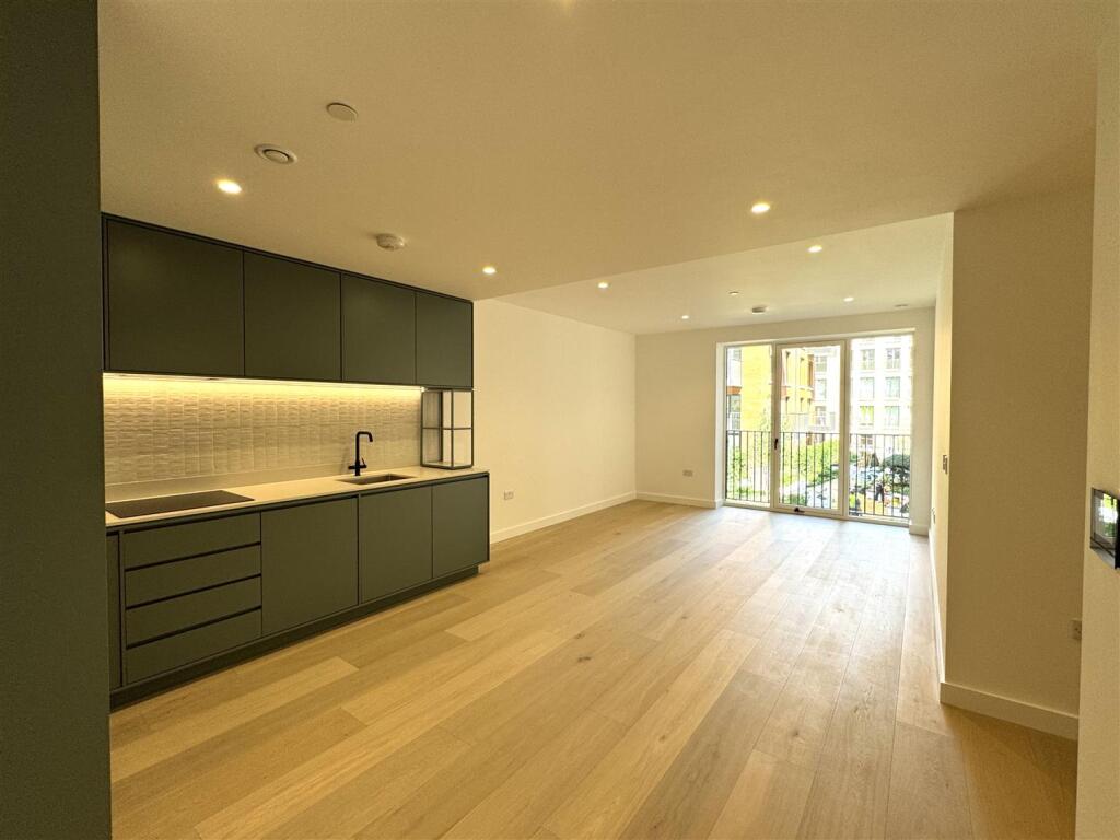 Living Area.jpeg