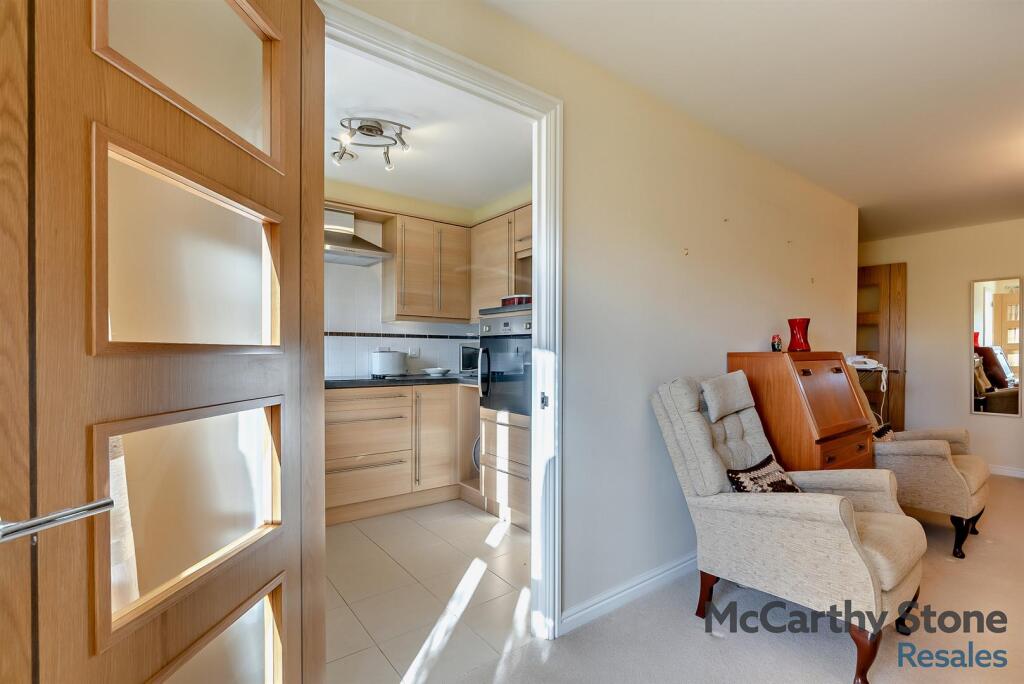 8637664-interior14-800.jpg
