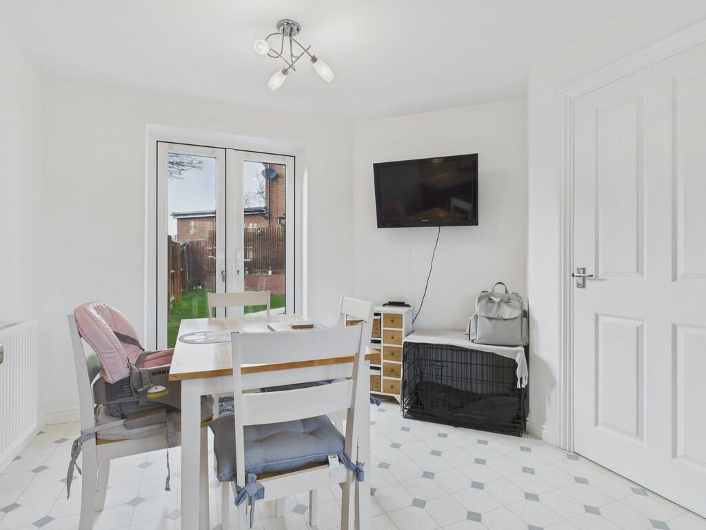 CAM04273G0-PR0098...