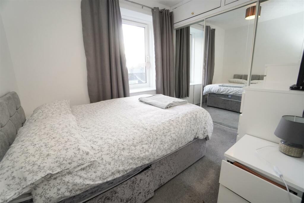 bedroom.jpg