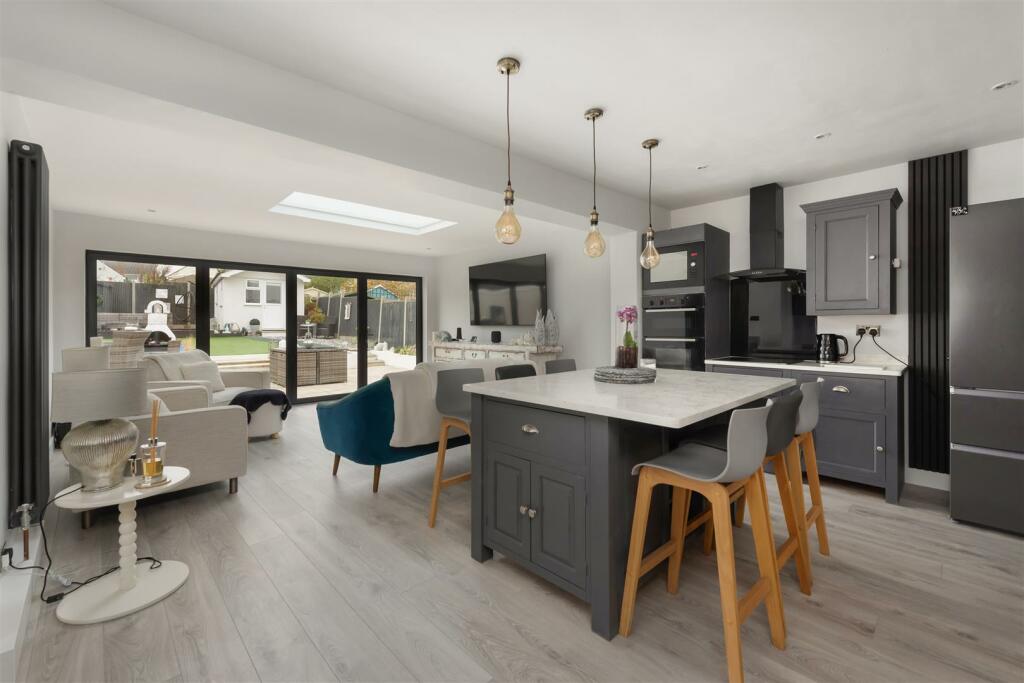 Hampton Pier Avenue, Hampton, Herne Bay