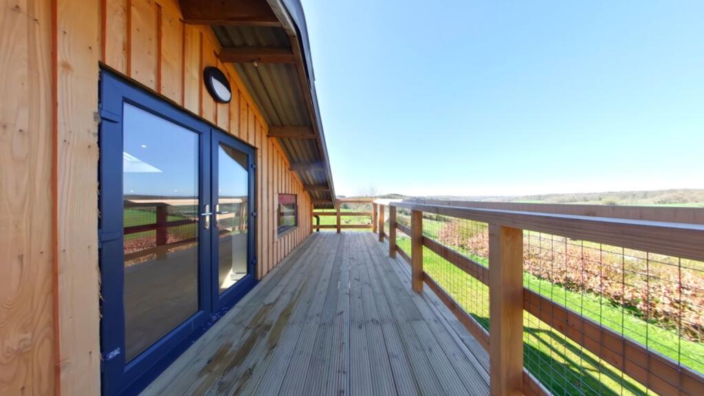 Lrg_Decked Balcony