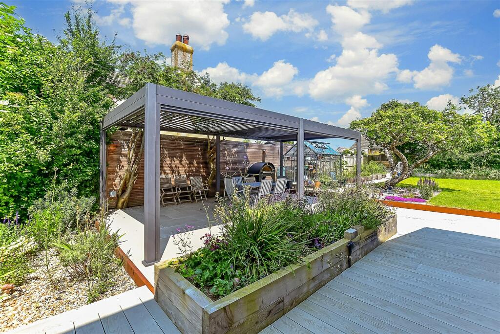 Patio / Decking
