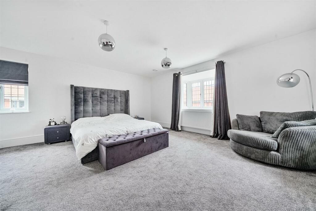 The Gingerbread House, Bessies Lane