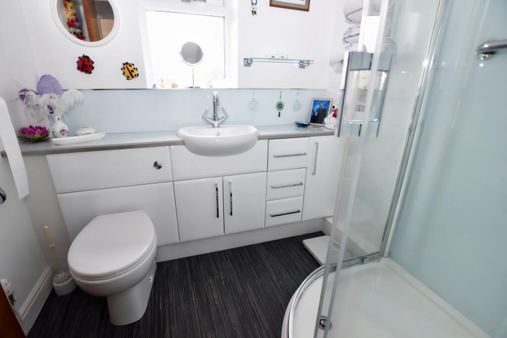Shower Room 1