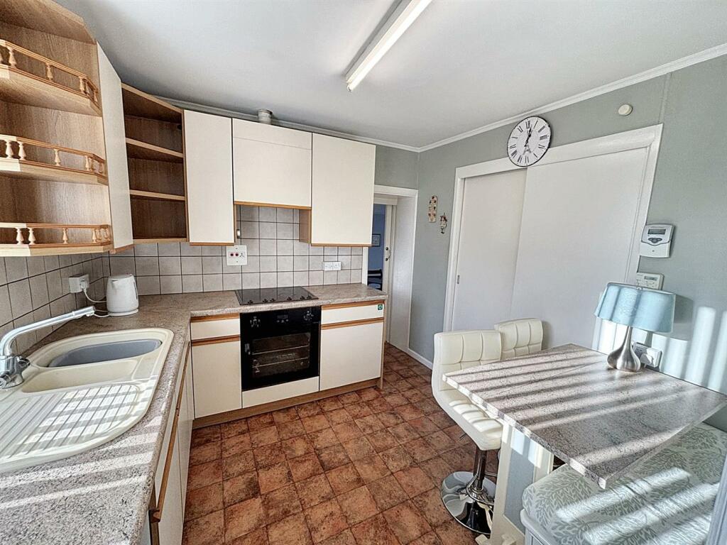 Kitchen.jpg