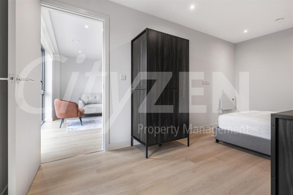 BEDROOM (SIMILAR APARTMENT)