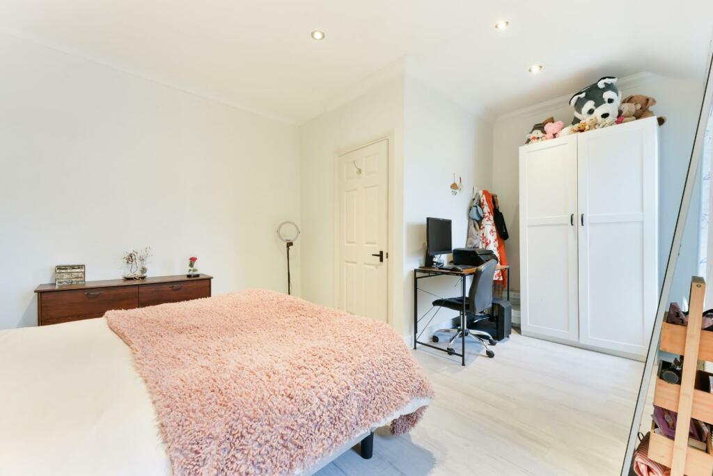 ASHURST ROAD,  (7).jpg