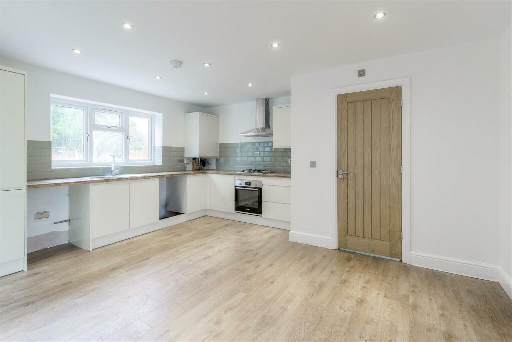 12a Austrey Lane, Newton Regis