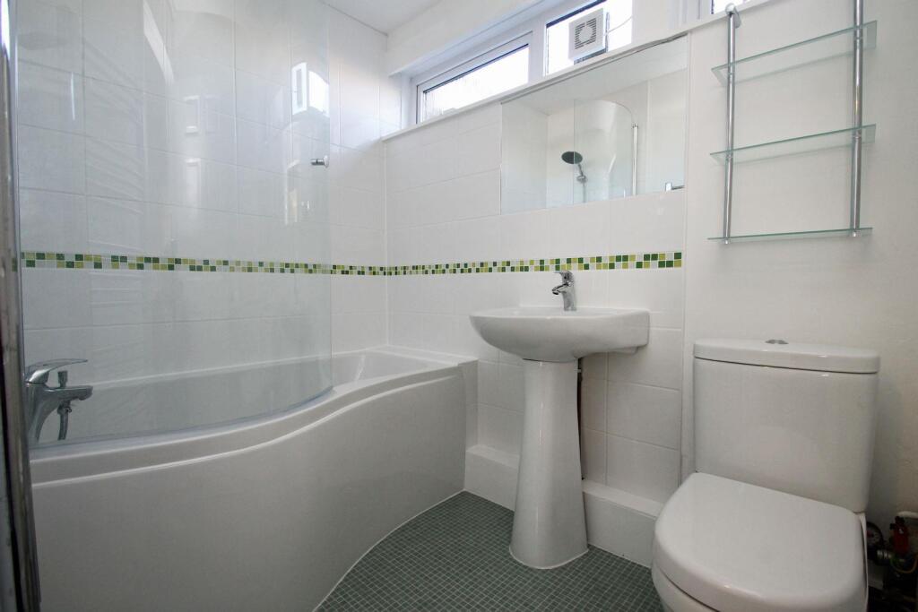 upload_12vr_bathroom_436_original_61645ed718f55.jp