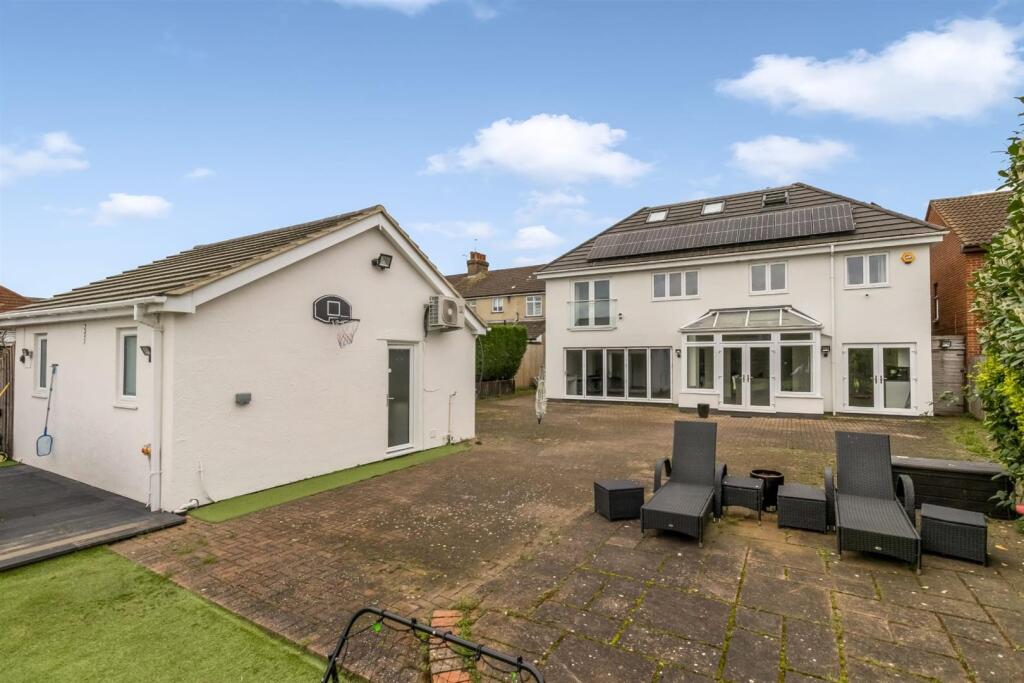 Rear of property and patio.jpg