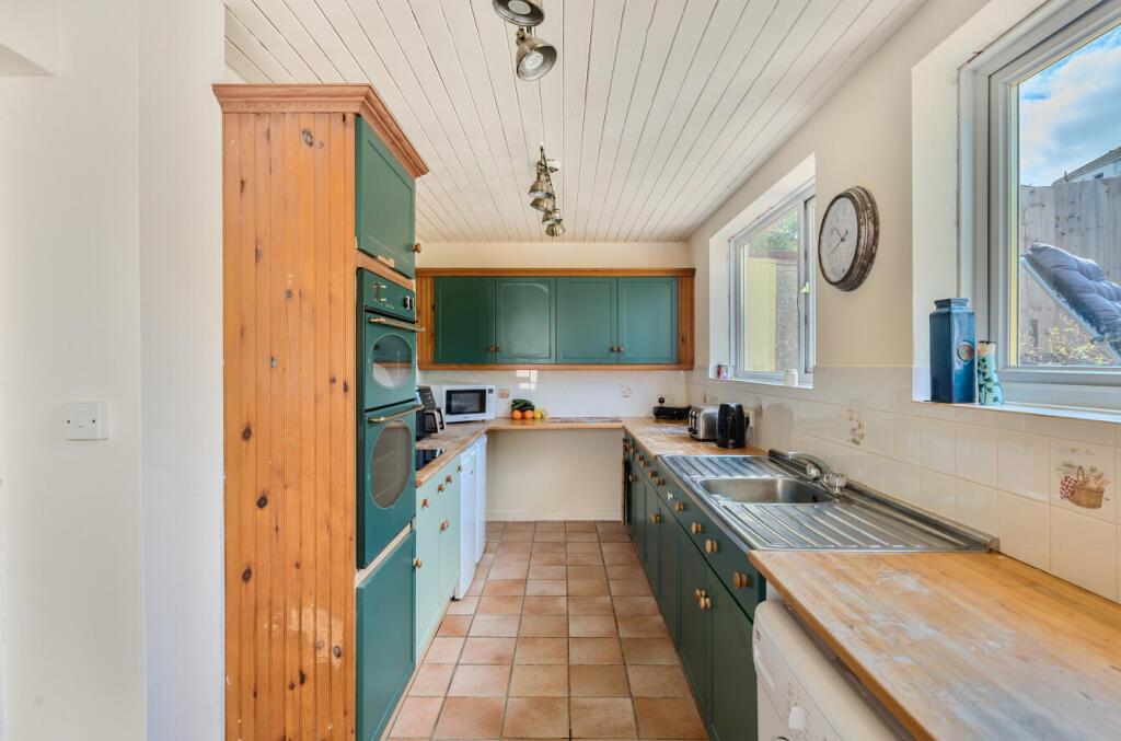 1320747-10-686e44...