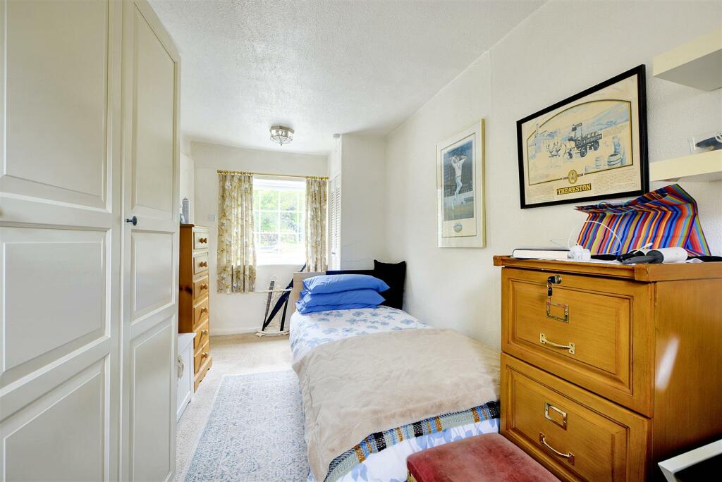 Bedroom 2_2.jpeg