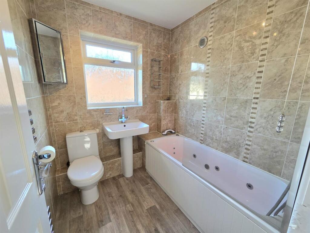 WhatsApp Image 2025-07-10 at 15.18.51 (7).jpeg