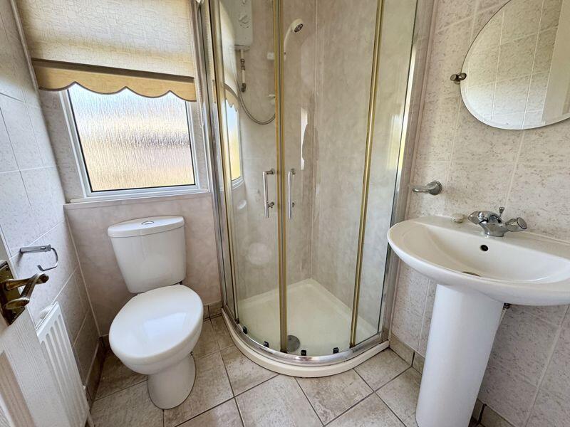 Master En-Suite Shower Room