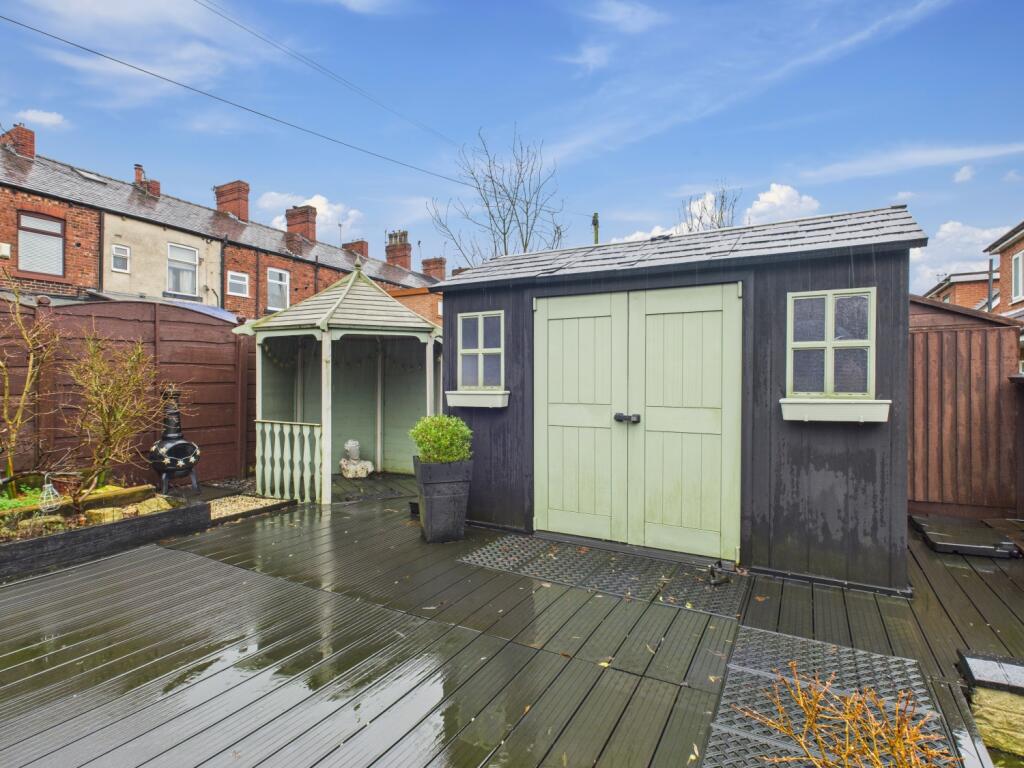 CAM03729G0-PR0197-STILL018