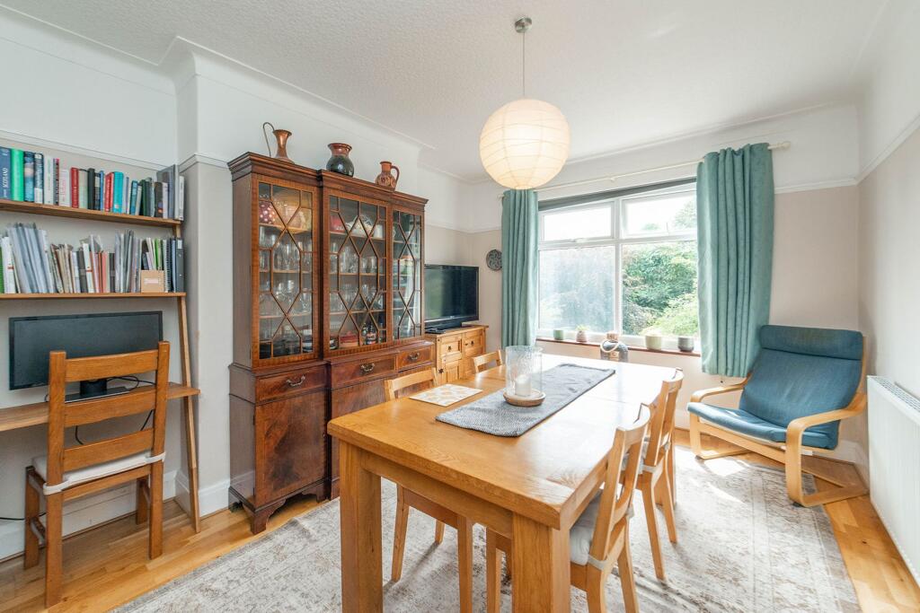 KITCHEN, LIVING ROOM AND DINER