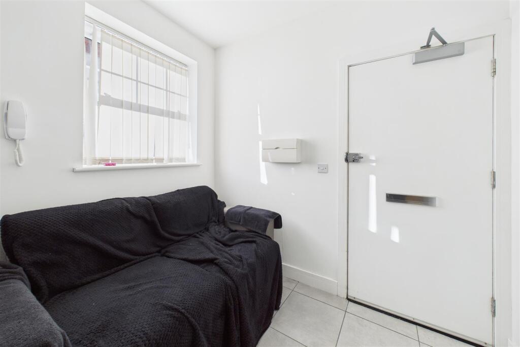 103 East Street, Bedminster, Bristol BS3 4EX | Fre