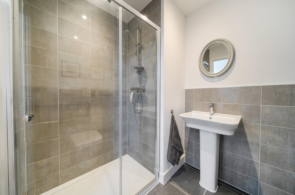 En Suite Shower Room