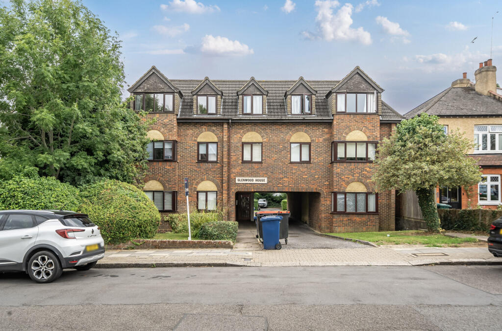 1330769-19-688394...