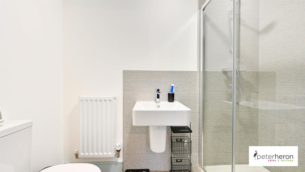 En Suite Shower Room